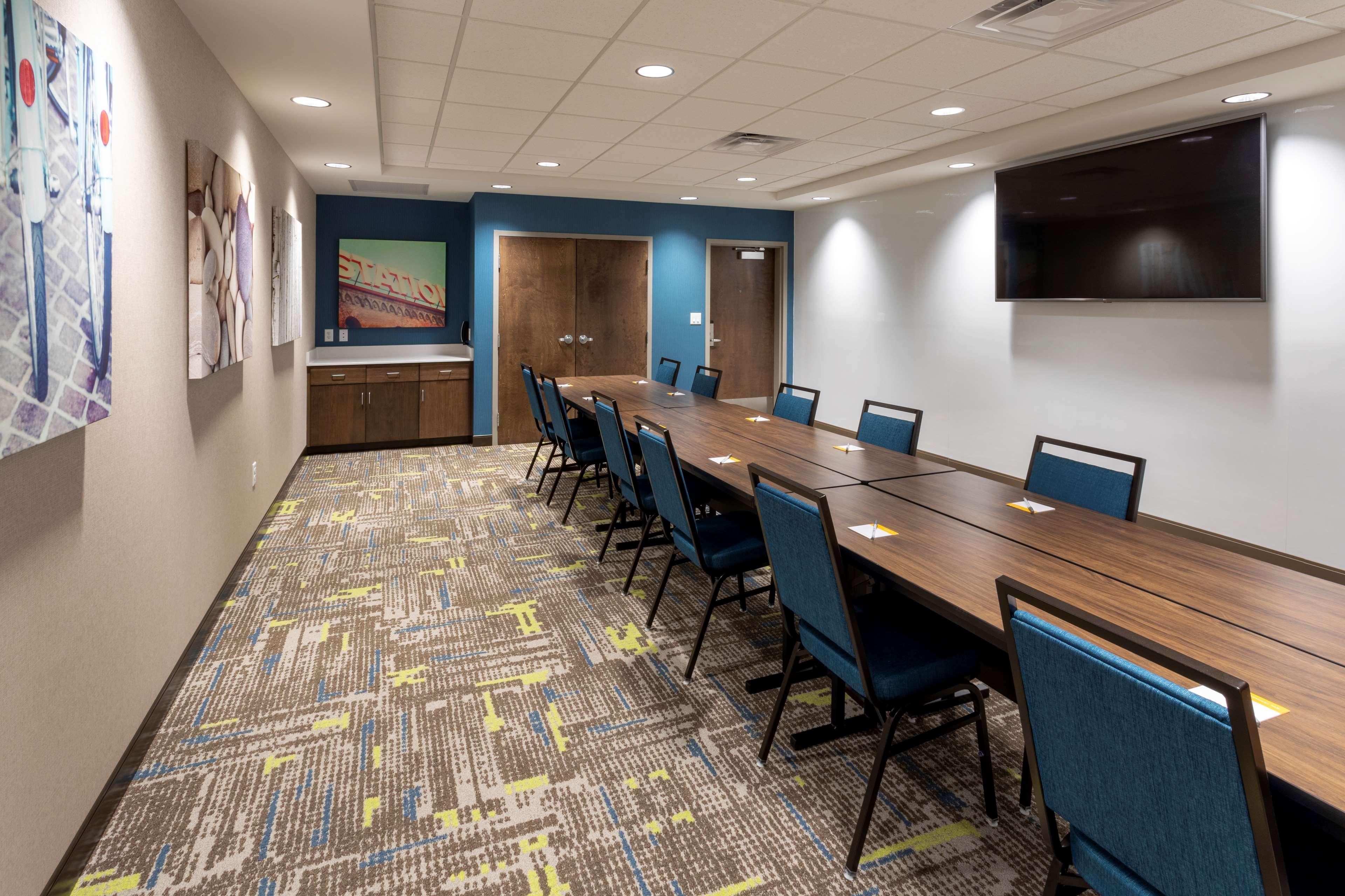 Hotel Hampton Minneapolis 3*