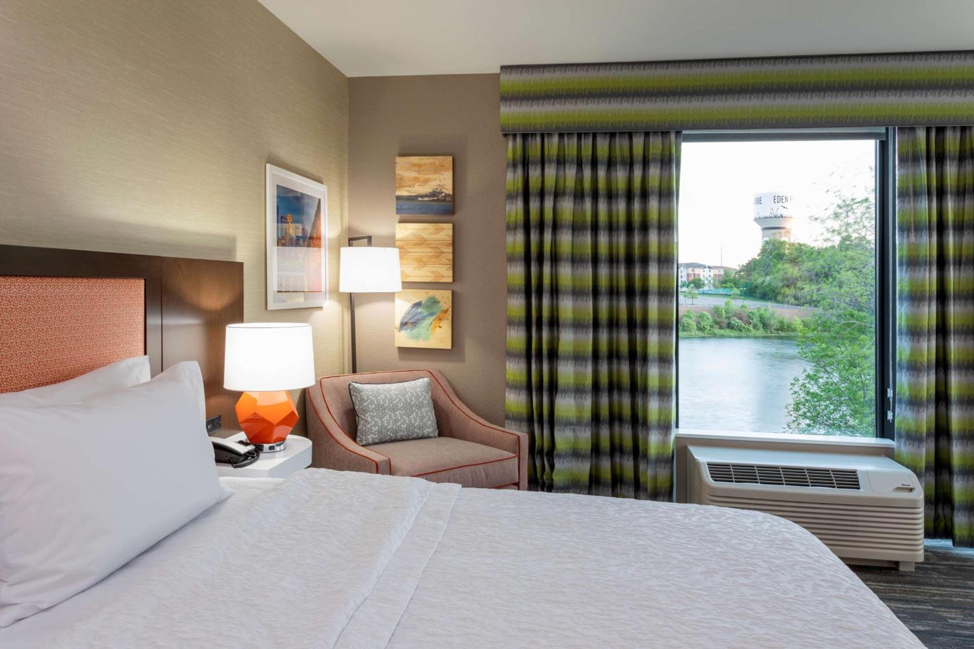 Hampton Minneapolis 3*